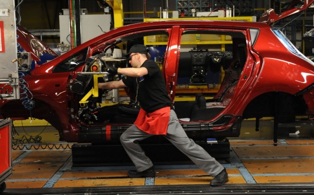 Car Manufacturing in the UK Declines Again Amid November Slump