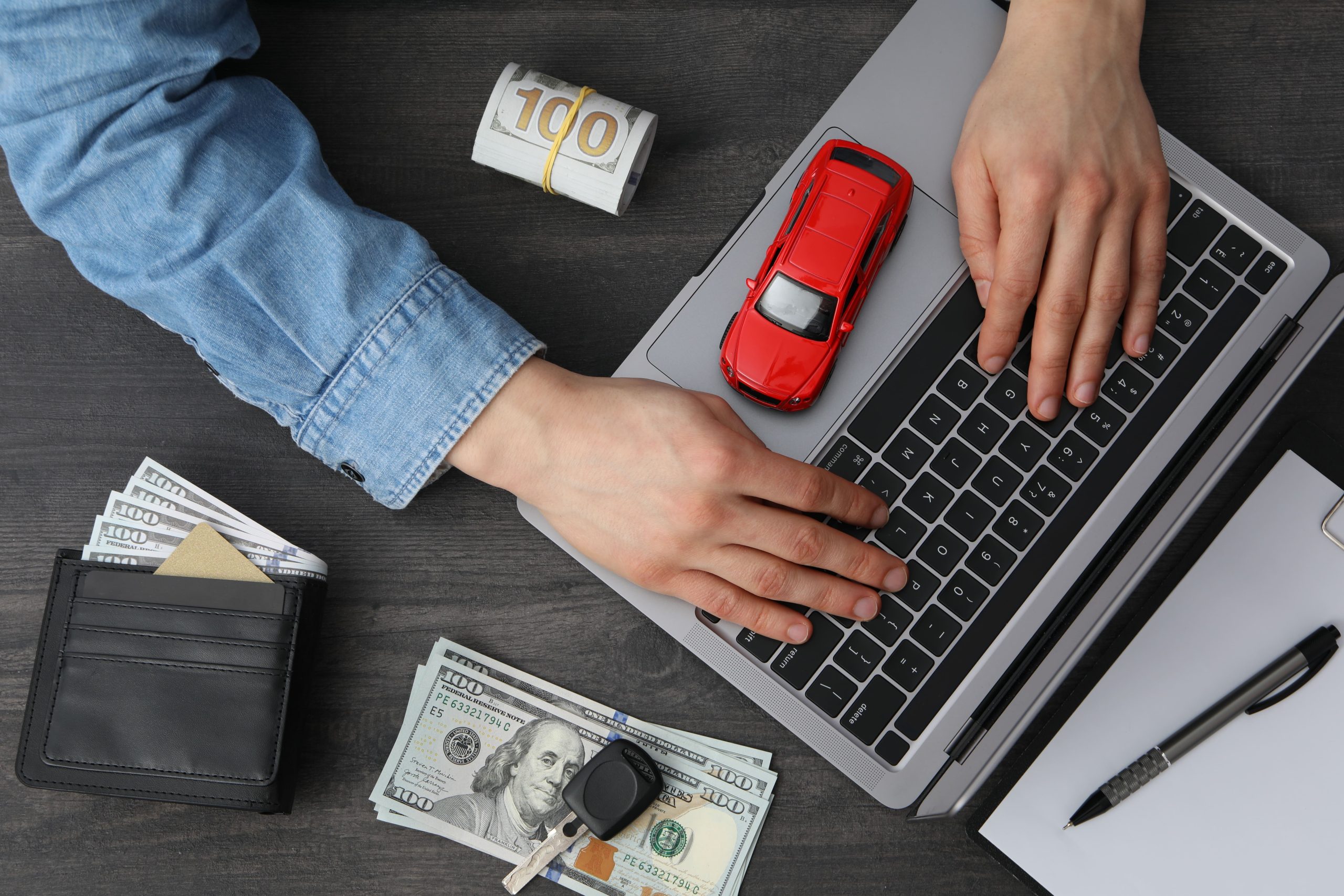 Trading in your old car online: a seamless experience